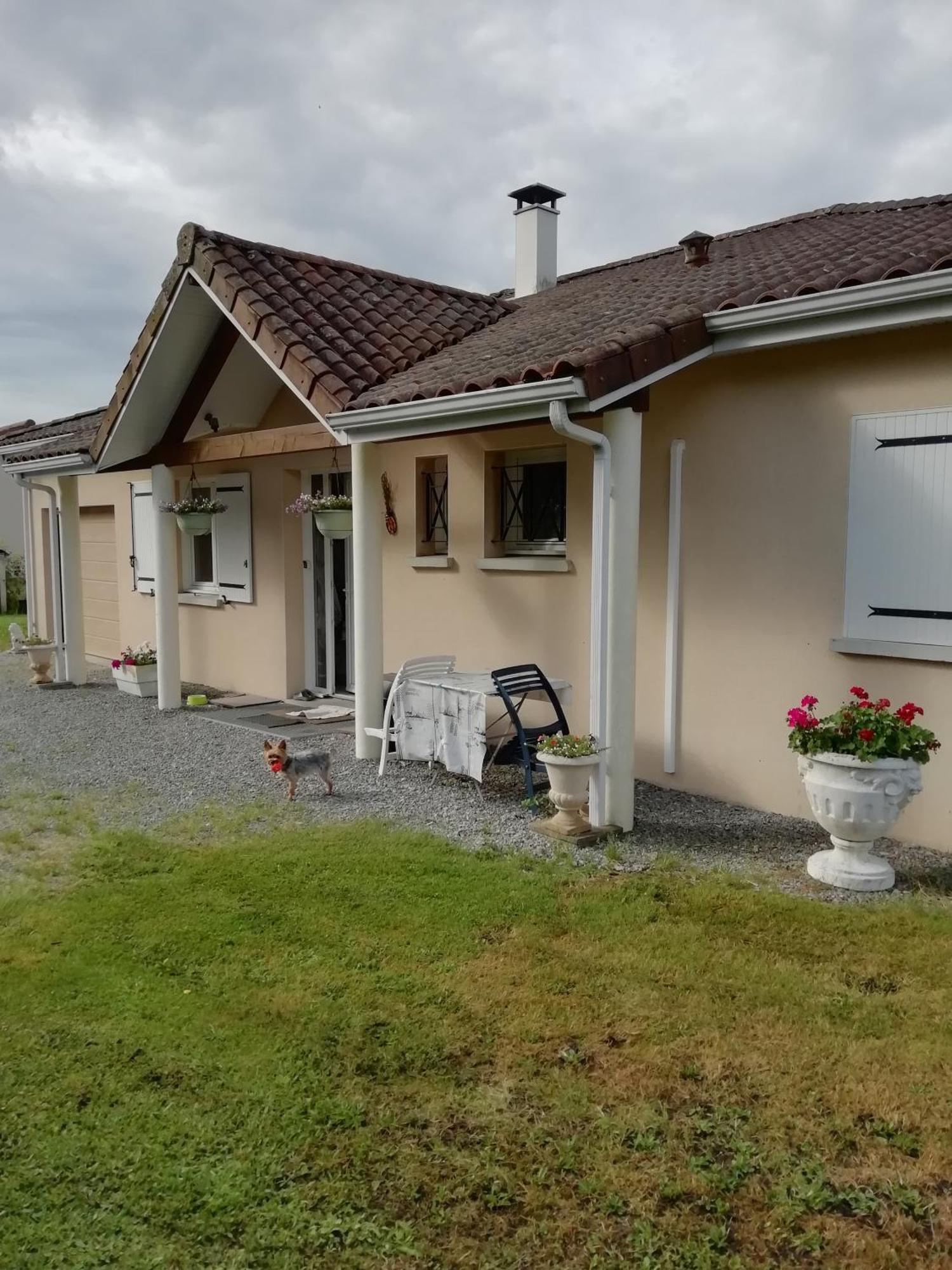 Chambre Dans Maison Apartamento Limoges Exterior foto